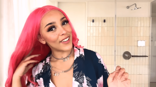 Doja Cat's sexuality is revealed. Is she gay, queer, bi, or straight? Let's see. 