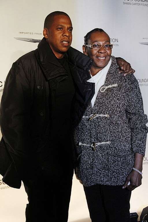 What's Jay-Z’s Mom Gloria Carter's sexuality? 