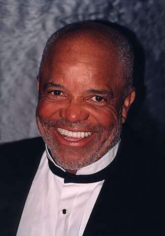 Berry Gordy is not gay. He is a straight person. 