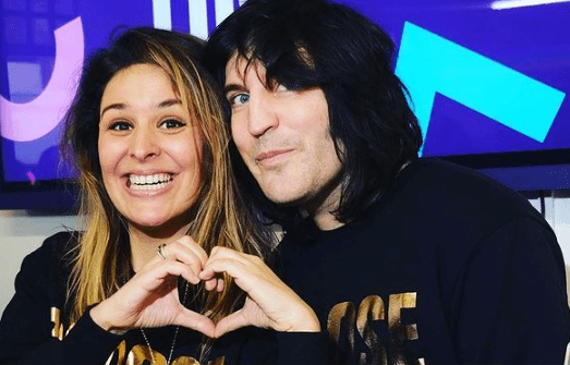 Noel Fielding's dating life proves that he's not gay but straight by sexuality. 