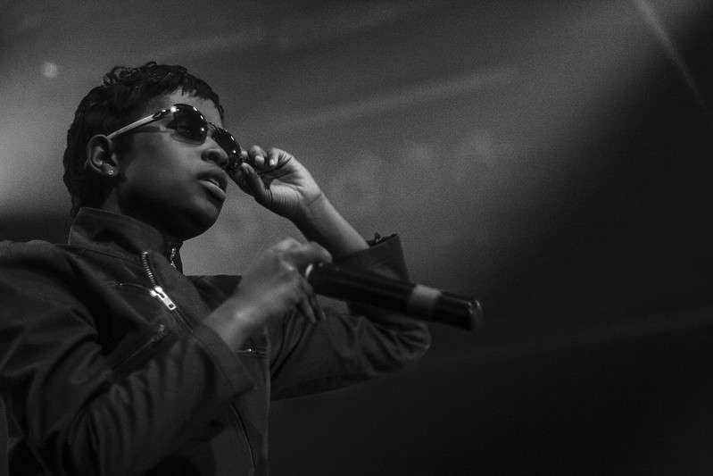 A close look at Dej Loaf's sexuality and dating life. 